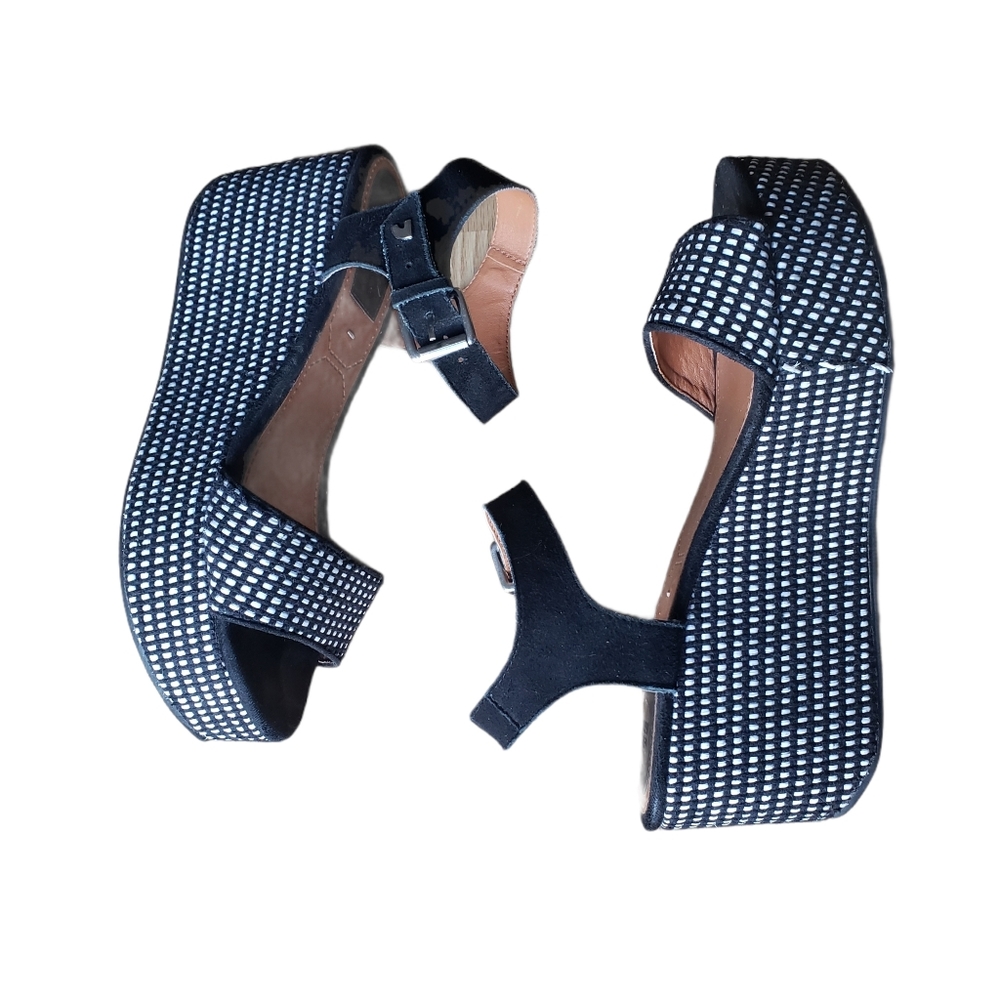 GIOSEPPO Black And White Platform Wedges size 40